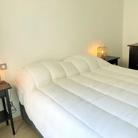 7 Maison Mitoyenne Moderne Quartier Aiguillon *