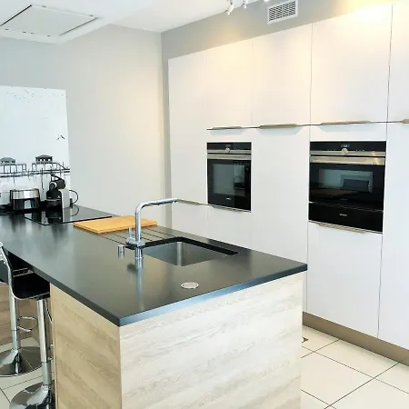 7 Maison Mitoyenne Moderne Quartier Aiguillon